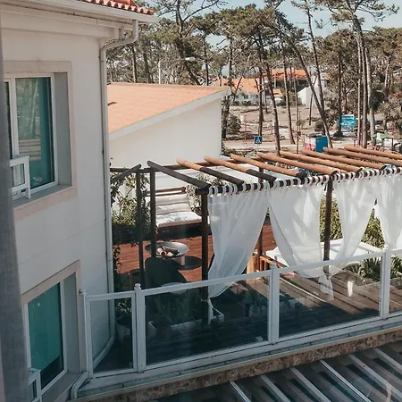 Joy House לינה וארוחת בוקר 4*