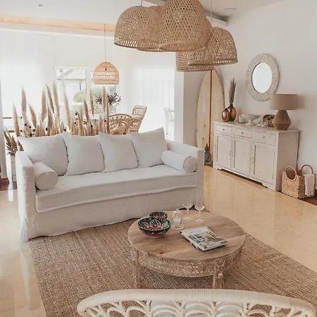 Bed & Breakfast Joy House 2*