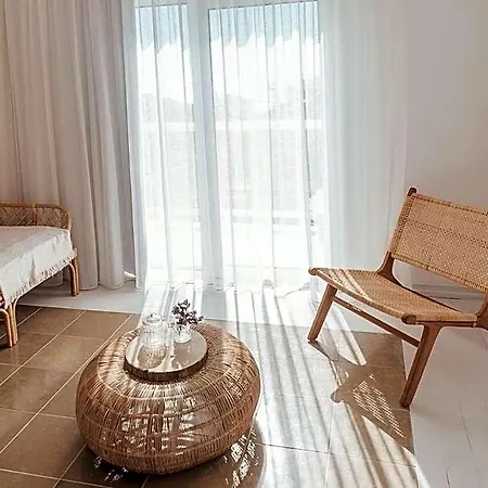 Bed & Breakfast Joy House